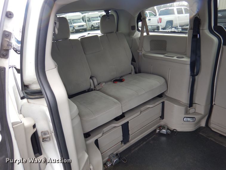 image for item HW9818 2013 Dodge Grand Caravan  handicap accessible van