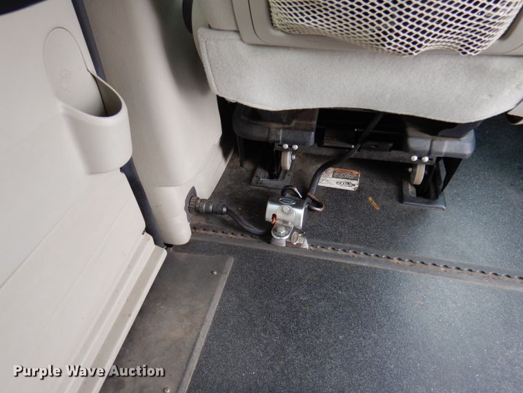 image for item HW9818 2013 Dodge Grand Caravan  handicap accessible van