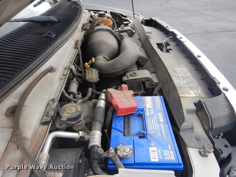 image for item HW9820 2013 Ford E450  shuttle bus