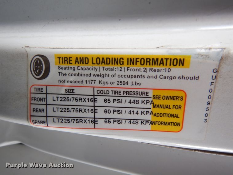 image for item HW9821 2008 Ford E350  shuttle bus