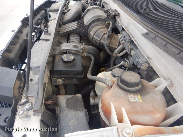 image for item HW9823 2009 Ford E450  shuttle bus