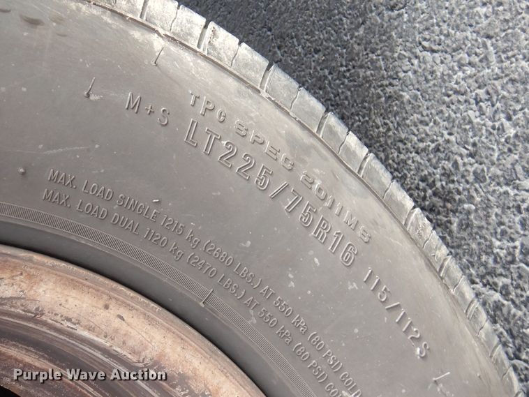 image for item HW9823 2009 Ford E450  shuttle bus