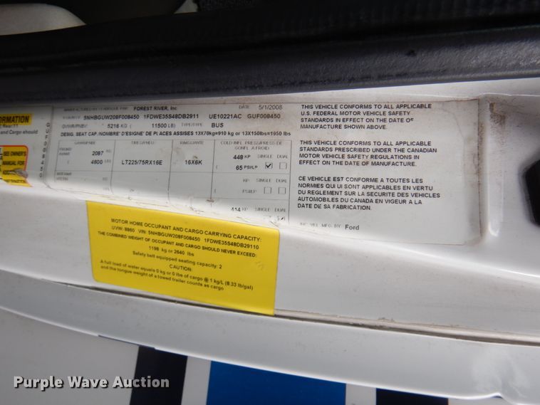 image for item HW9824 2009 Ford E350  shuttle bus