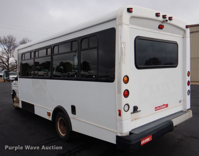 image for item HW9825 2012 Ford E450  shuttle bus