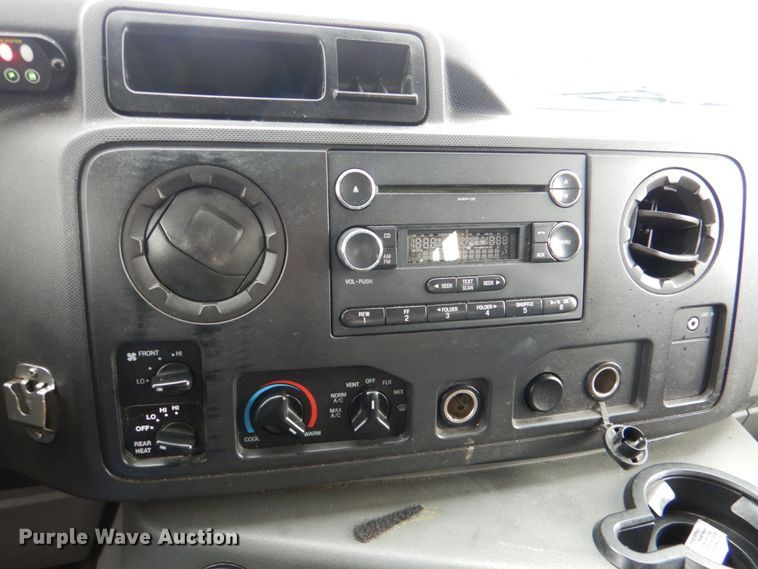 image for item HW9825 2012 Ford E450  shuttle bus