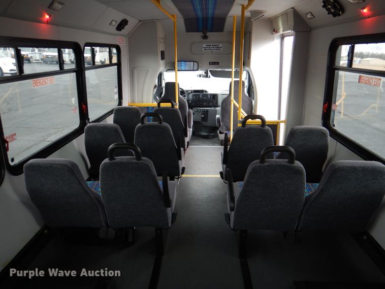 image for item HW9825 2012 Ford E450  shuttle bus