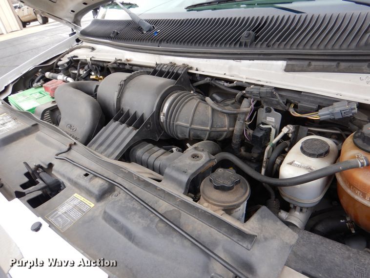 image for item HW9825 2012 Ford E450  shuttle bus