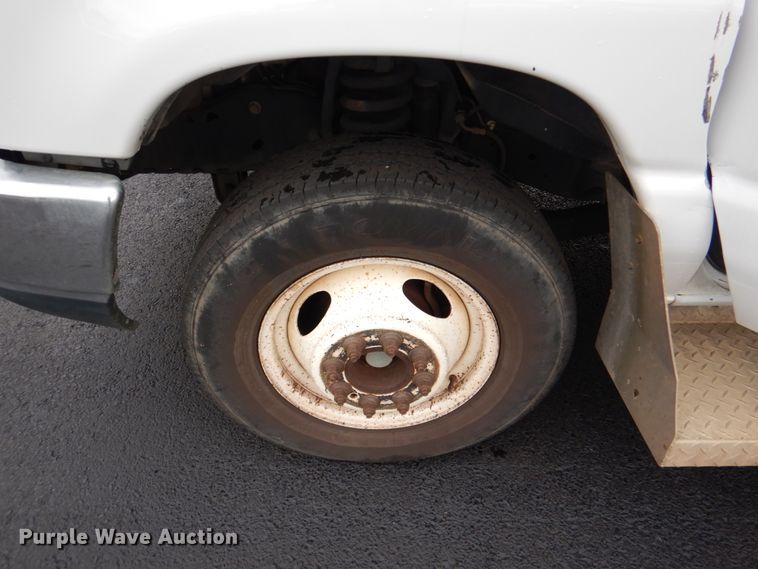 image for item HW9825 2012 Ford E450  shuttle bus