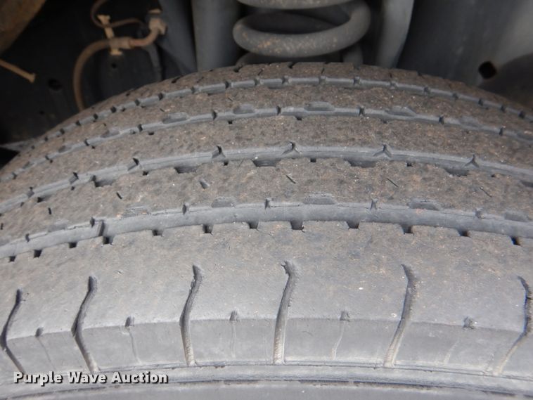 image for item HW9825 2012 Ford E450  shuttle bus