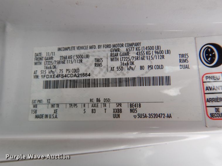 image for item HW9825 2012 Ford E450  shuttle bus