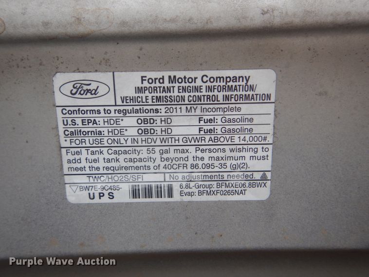 image for item HW9826 2011 Ford E450  shuttle bus