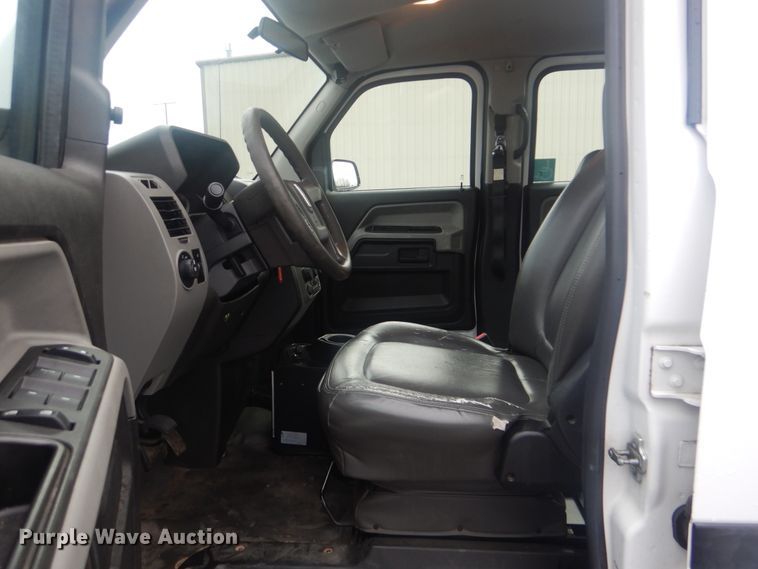 image for item HW9827 2012 VPG MV-1  handicap accessible van