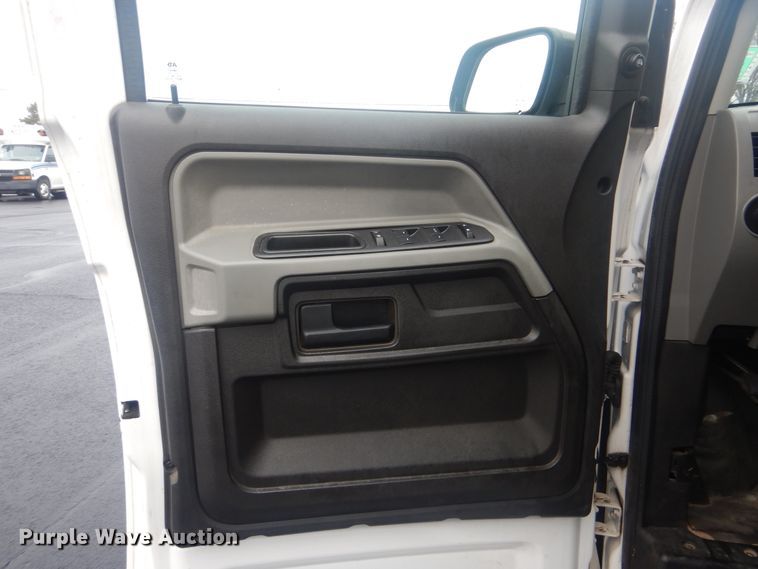 image for item HW9827 2012 VPG MV-1  handicap accessible van