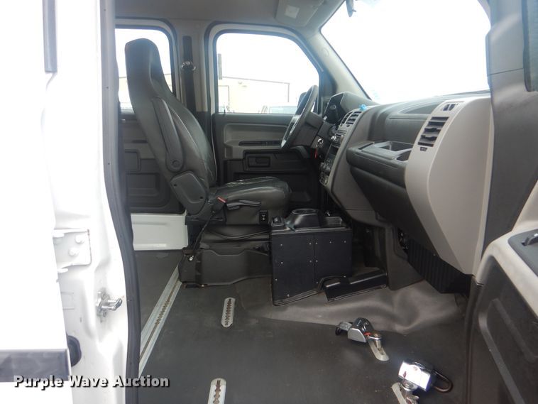 image for item HW9827 2012 VPG MV-1  handicap accessible van