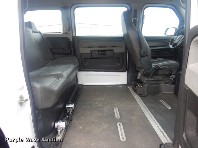image for item HW9827 2012 VPG MV-1  handicap accessible van