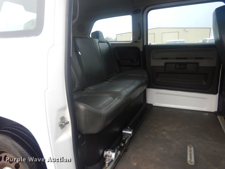 image for item HW9827 2012 VPG MV-1  handicap accessible van