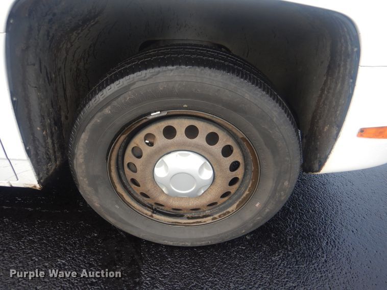 image for item HW9827 2012 VPG MV-1  handicap accessible van