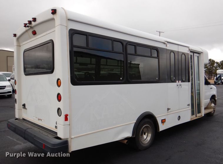 image for item HW9828 2012 Ford E450  shuttle bus