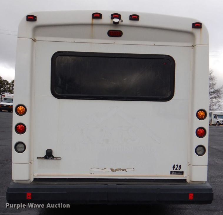 image for item HW9828 2012 Ford E450  shuttle bus