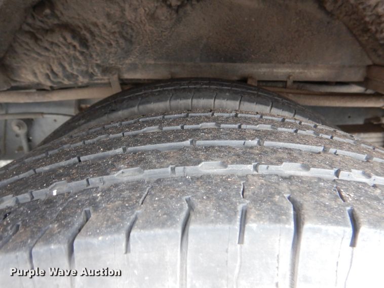 image for item HW9828 2012 Ford E450  shuttle bus