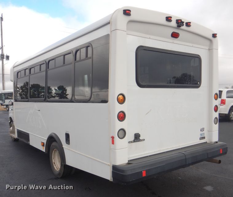 image for item HW9829 2013 Ford E450  shuttle bus