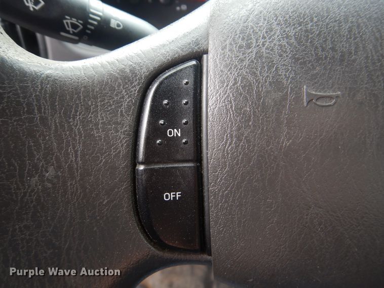 image for item HW9830 2007 Ford E450  shuttle bus