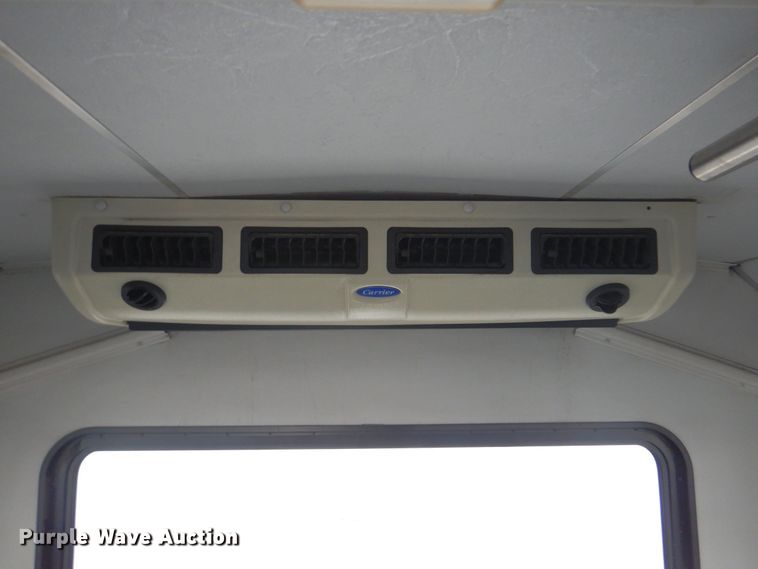 image for item HW9830 2007 Ford E450  shuttle bus