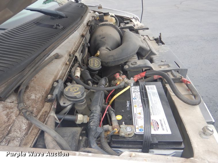 image for item HW9830 2007 Ford E450  shuttle bus