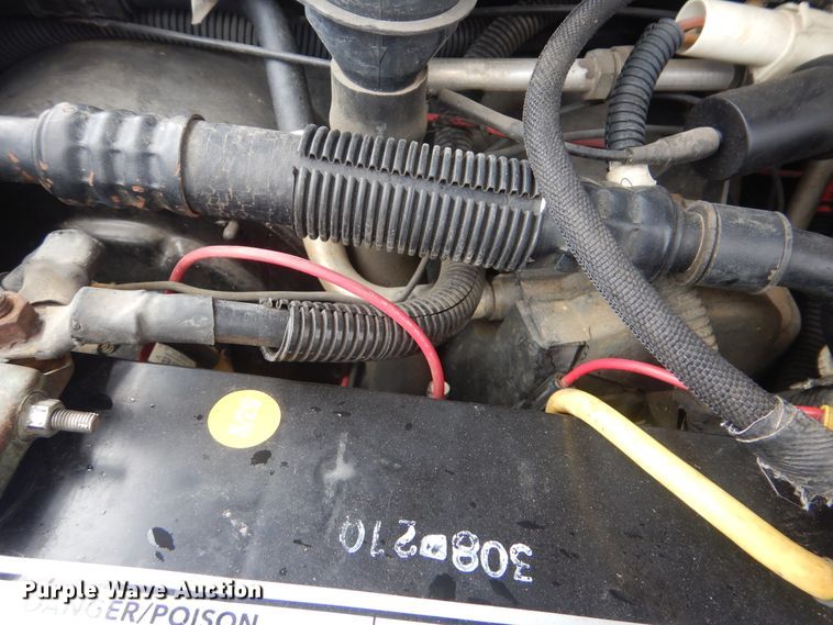 image for item HW9830 2007 Ford E450  shuttle bus