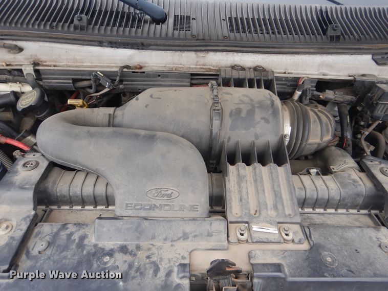 image for item HW9830 2007 Ford E450  shuttle bus