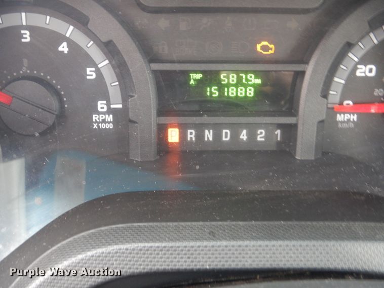 image for item HW9834 2016 Ford E450  shuttle bus