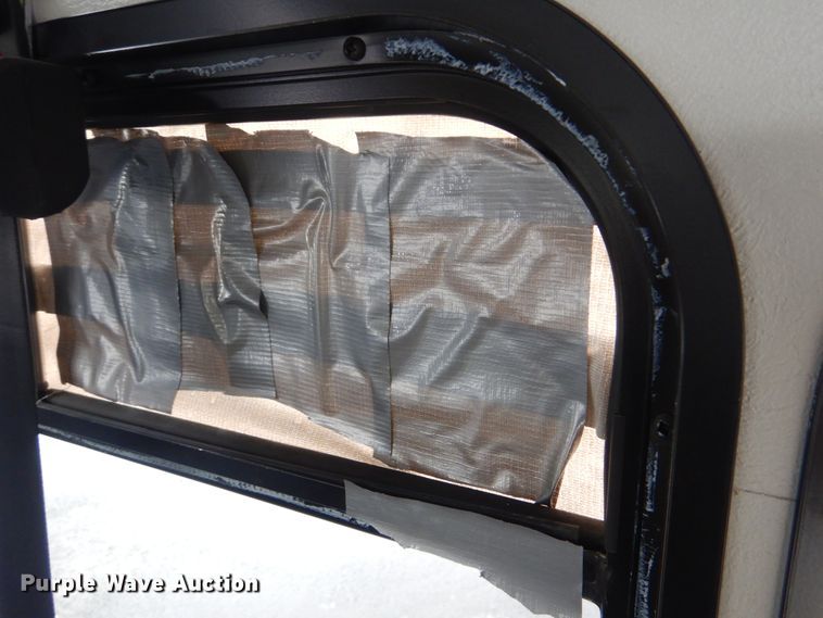 image for item HW9834 2016 Ford E450  shuttle bus