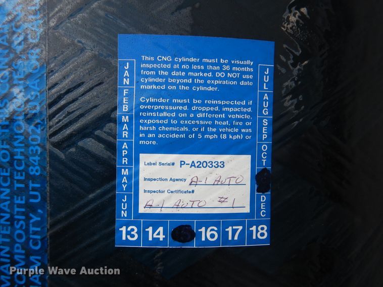 image for item HW9834 2016 Ford E450  shuttle bus