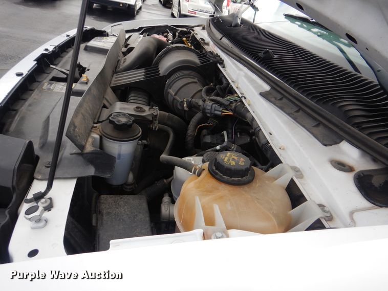 image for item HW9834 2016 Ford E450  shuttle bus