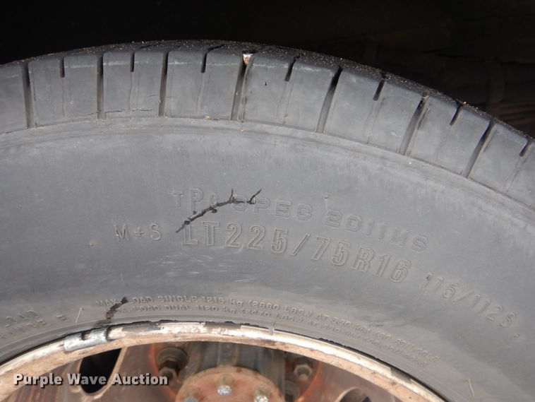 image for item HW9834 2016 Ford E450  shuttle bus