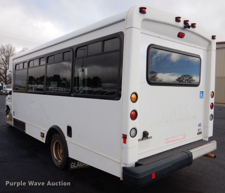 image for item HW9835 2014 Ford E450  shuttle bus