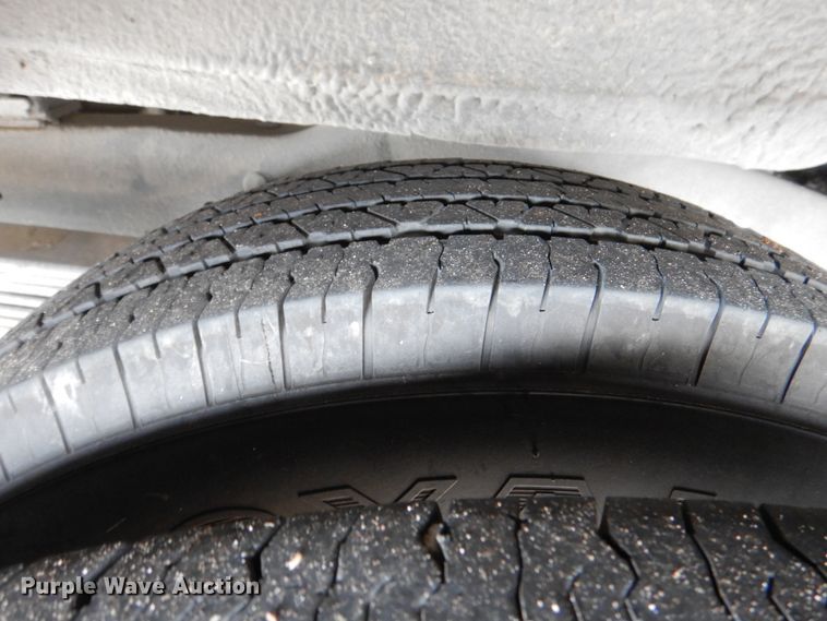 image for item HW9835 2014 Ford E450  shuttle bus