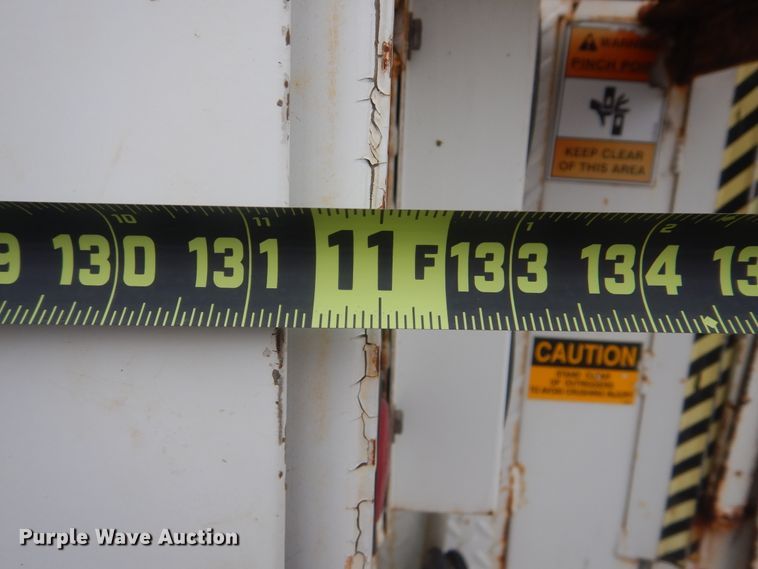 image for item HW9845 2004 International 4300  service truck