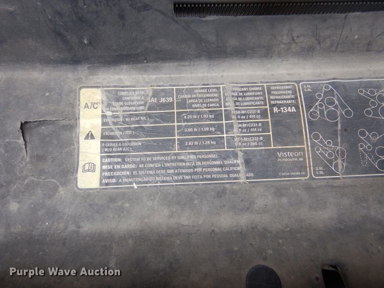 image for item HW9847 2006 Ford F450  flatbed truck