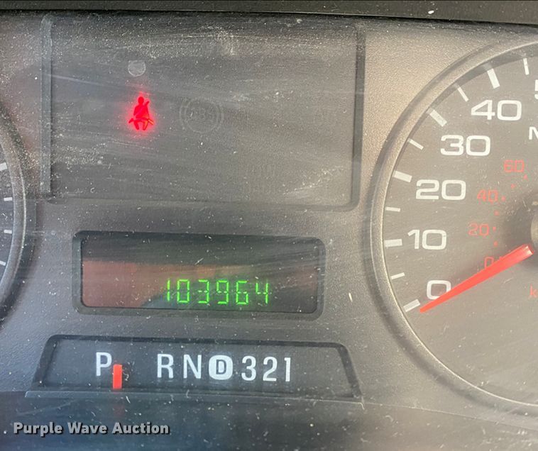 image for item HW9847 2006 Ford F450  flatbed truck