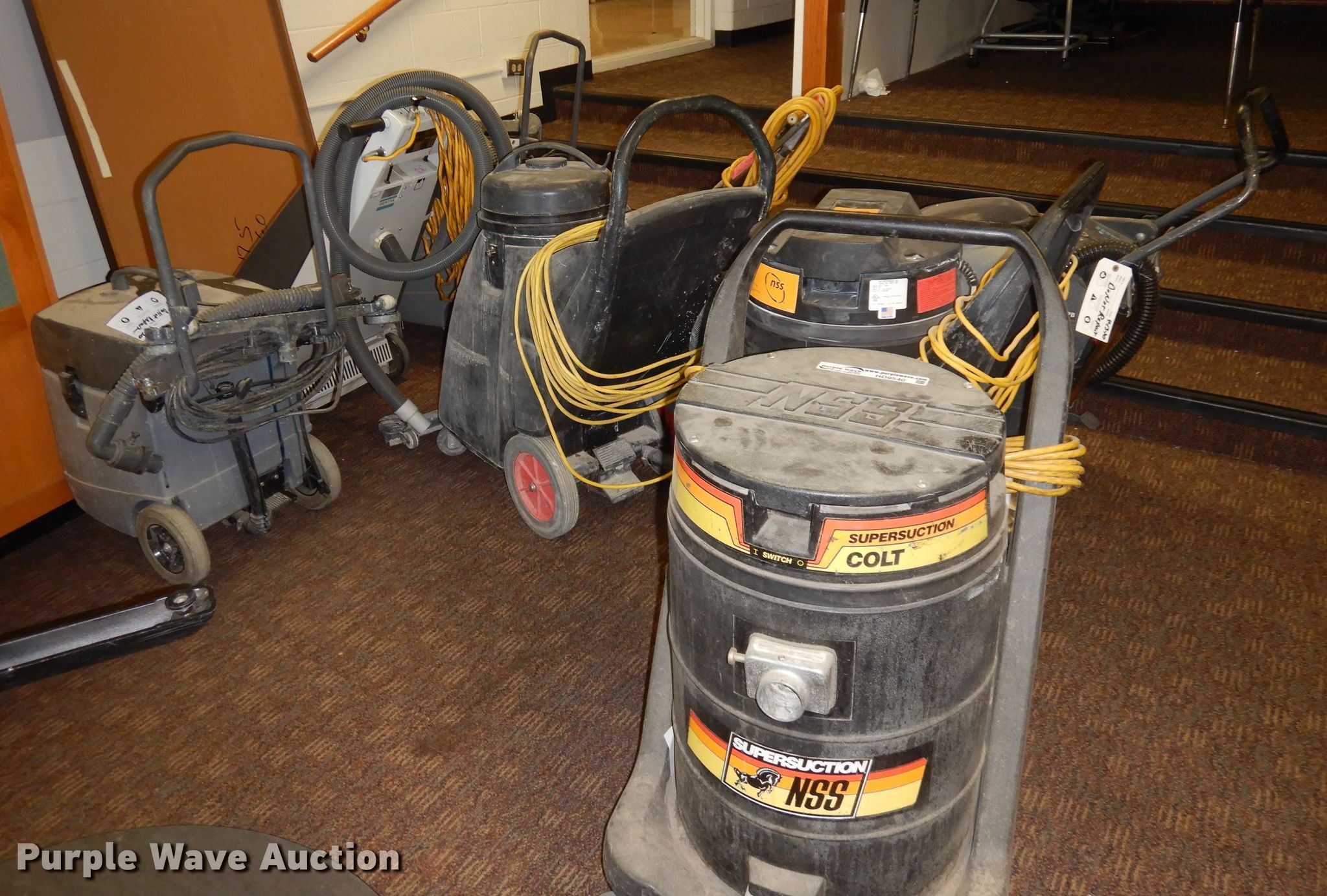 Janitorial equipment in Lawrence, KS Item HD9540 sold Purple Wave