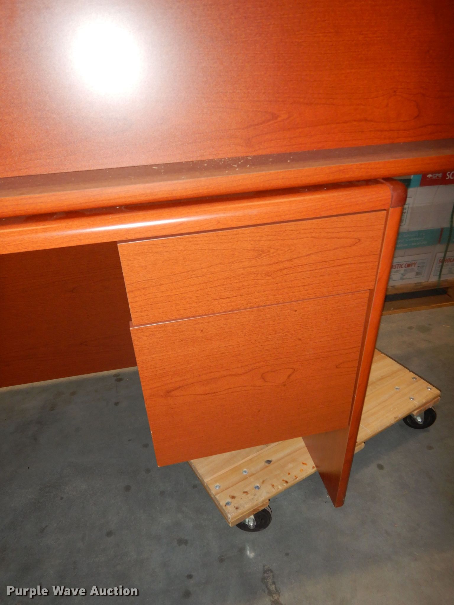 Furniture in Lawrence, KS Item HE9485 sold Purple Wave