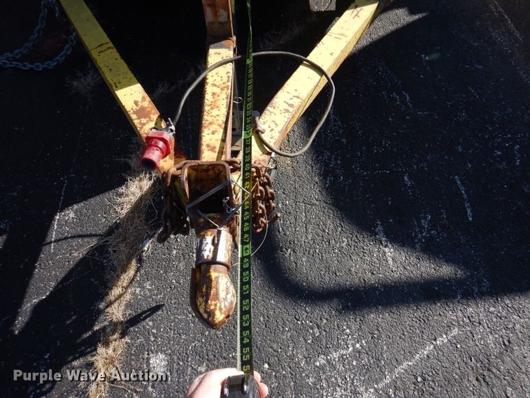 image for item DA5274 2004 Eagle Body enclosed cargo trailer