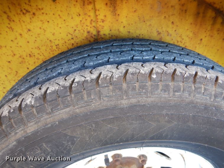 image for item DA5274 2004 Eagle Body enclosed cargo trailer