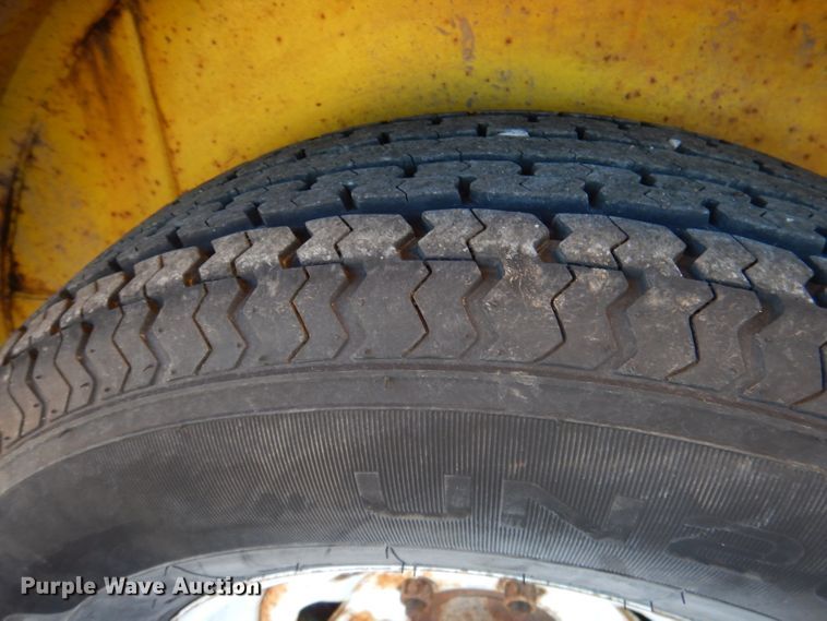 image for item DA5274 2004 Eagle Body enclosed cargo trailer