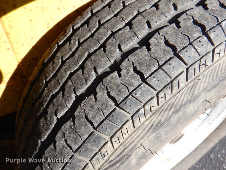 image for item DA5274 2004 Eagle Body enclosed cargo trailer