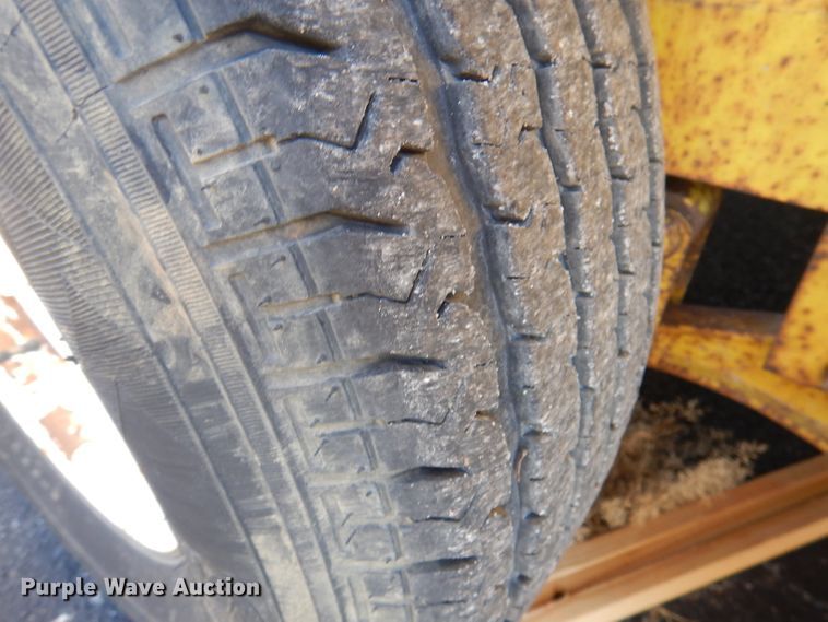 image for item DA5274 2004 Eagle Body enclosed cargo trailer