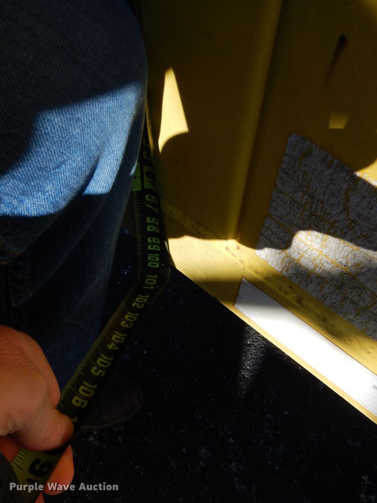 image for item DA5274 2004 Eagle Body enclosed cargo trailer