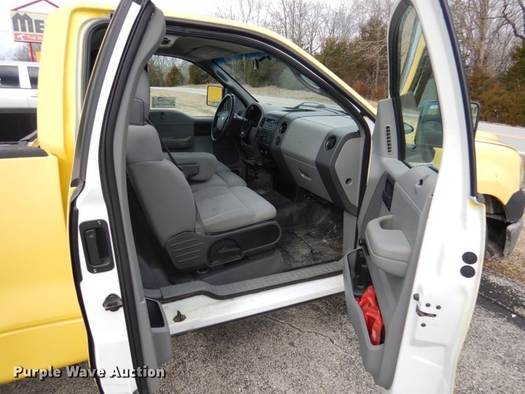 image for item DA5275 2006 Ford F150  pickup truck