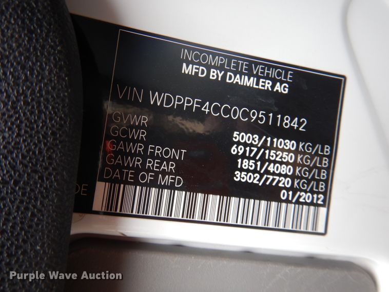 image for item DA5276 2012 Freightliner Sprinter 3500  box truck